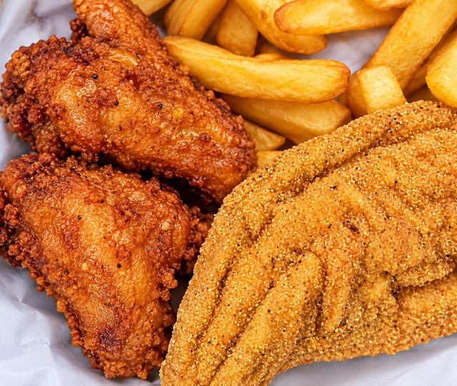 1 Pc Fish, 2 Wings & 5 Shrimp.