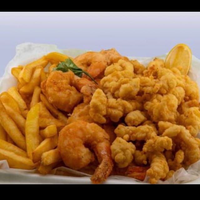 Conch & 10 Pc Shrimp & 3 Pc Wings.