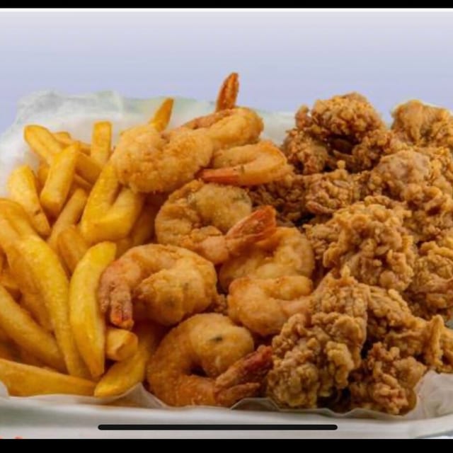 Catfish Nuggets & 10 Pcs Shrimp or 3 Pc Wings.