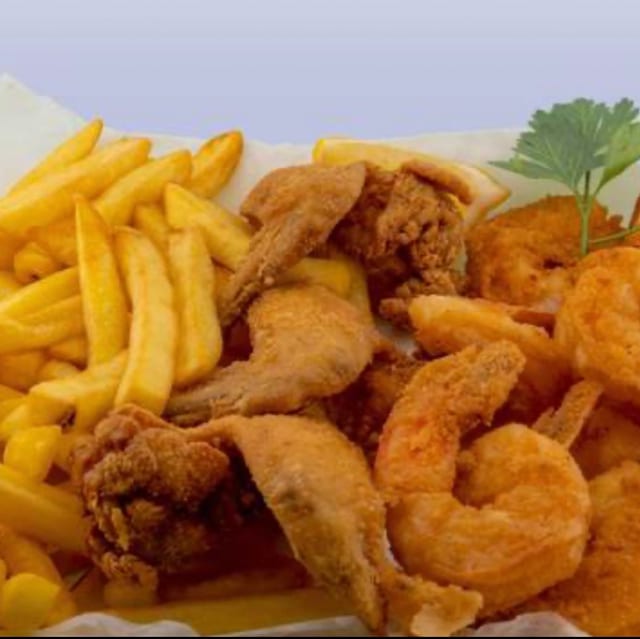 Livers with 2 Wings & 5 Shrimp.